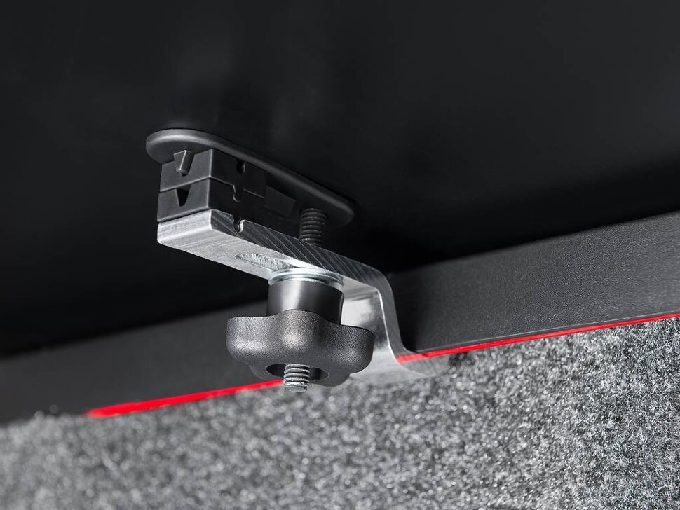 UnderCover TR26029 Triad Hard Folding Tonneau Cover Ford F-150/F-150 Lightning 04-25 5'7"