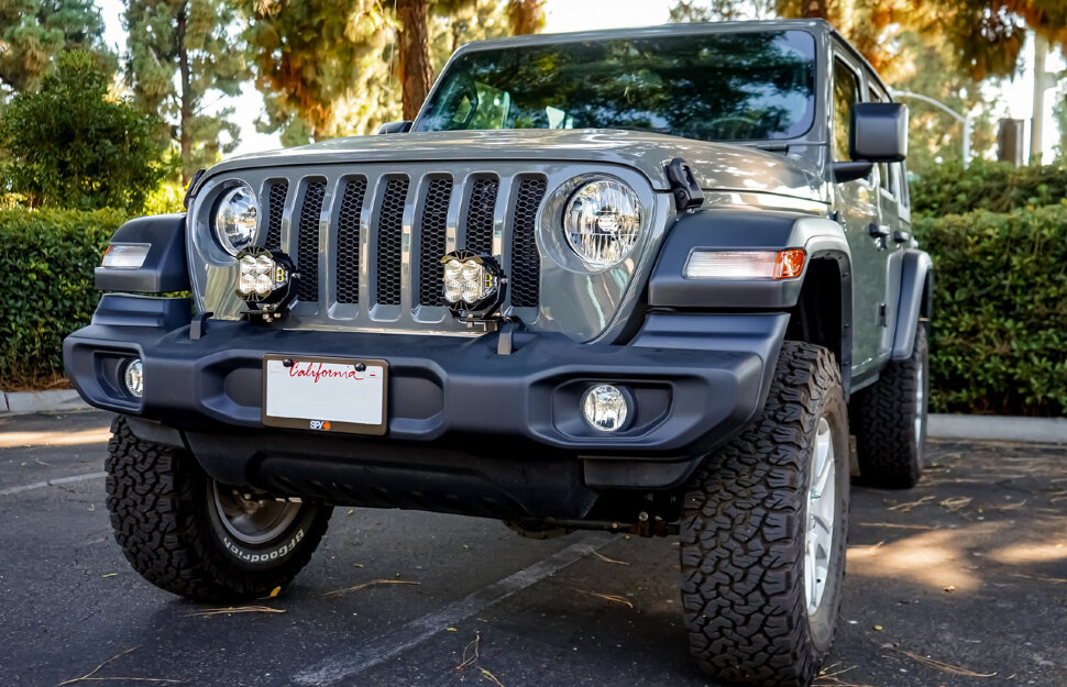 Baja Designs 447659UP LP6 Pro Bumper Light Kit Jeep Gladiator JT/Wrangler JL 18-23