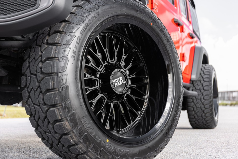 Moto Metal MO809BX20108718N Stinger Wheel Gloss Black 20x10 -18
