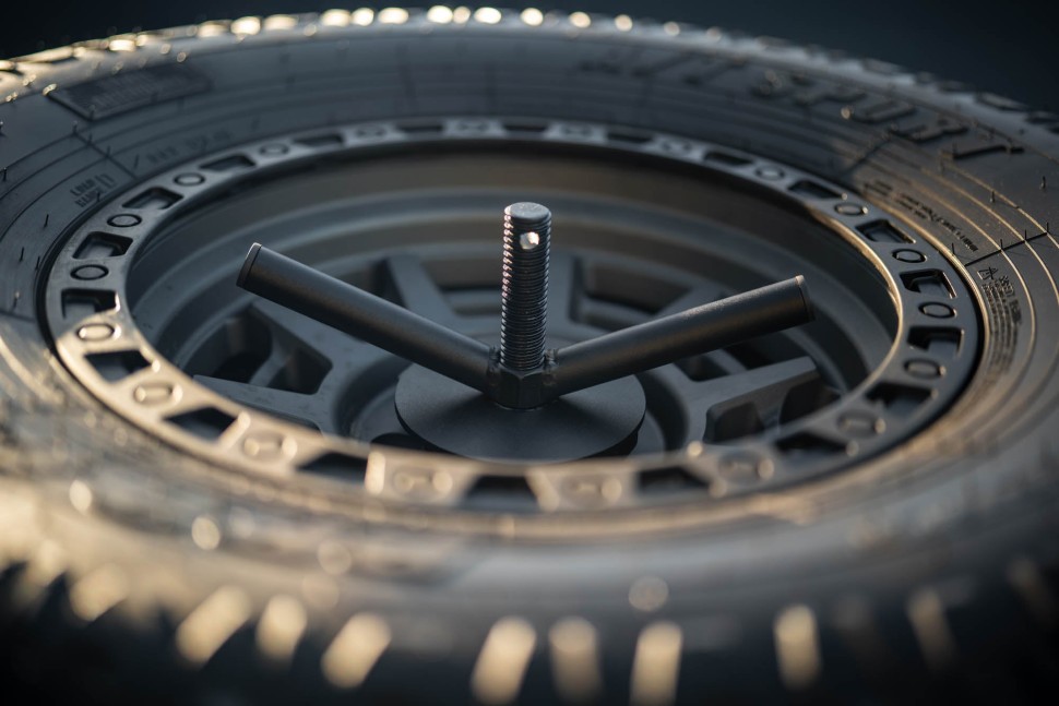 Кріплення запасного колеса Jeep Gladiator JT 20-25 DV8 Offroad TCGL-03