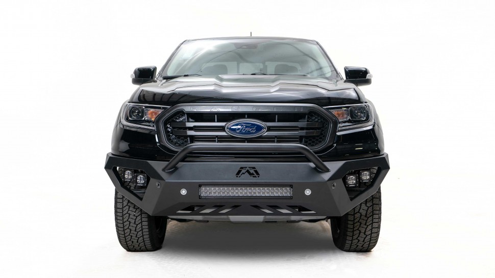 Передній бампер із центральною дугою Vengeance Ford Ranger 19-22 Fab Fours FR19-D4852-1