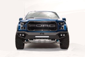 Передний бампер Ford F-150 Raptor 17-20 Vengeance Fab Fours FF17-D4351-1
