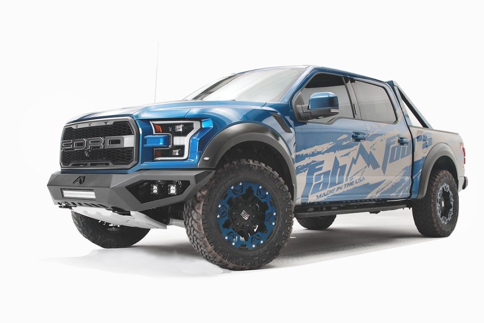 Передний бампер Ford F-150 Raptor 17-20 Vengeance Fab Fours FF17-D4351-1