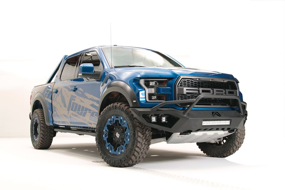 Передний бампер Ford F-150 Raptor 17-20 Vengeance Fab Fours FF17-D4351-1