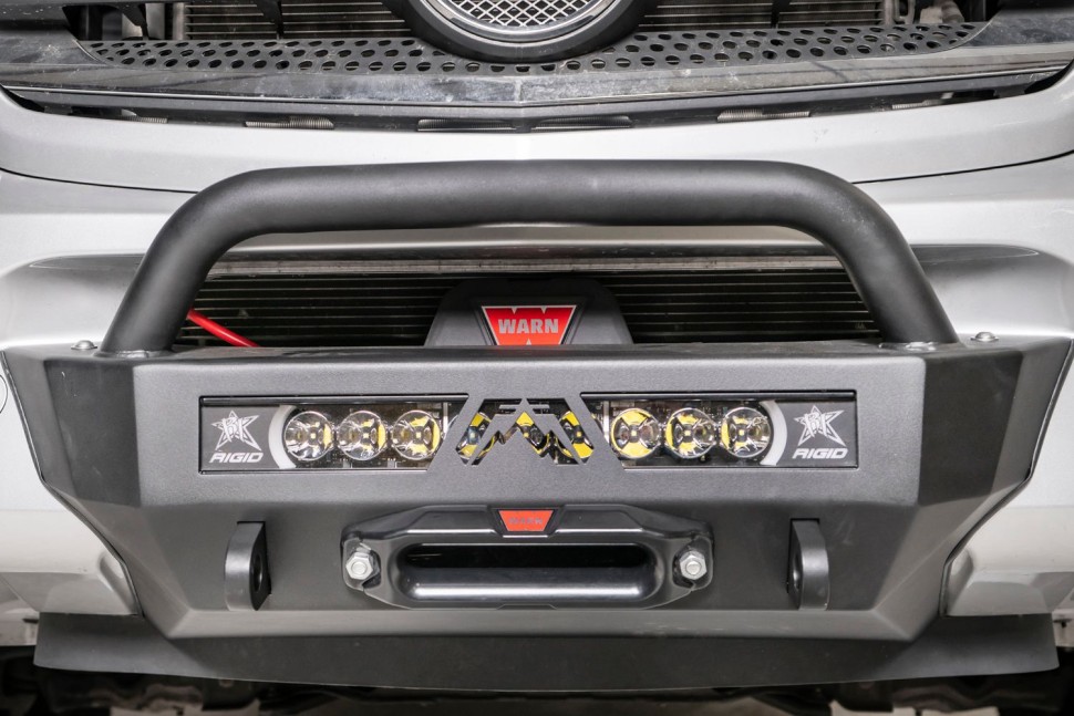 Кріплення для лебідки із захисною дугою Mercedes-Benz Sprinter 17-20 Fab Fours MB17-N4652-1