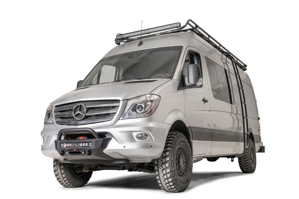Кріплення для лебідки із захисною дугою Mercedes-Benz Sprinter 17-20 Fab Fours MB17-N4652-1