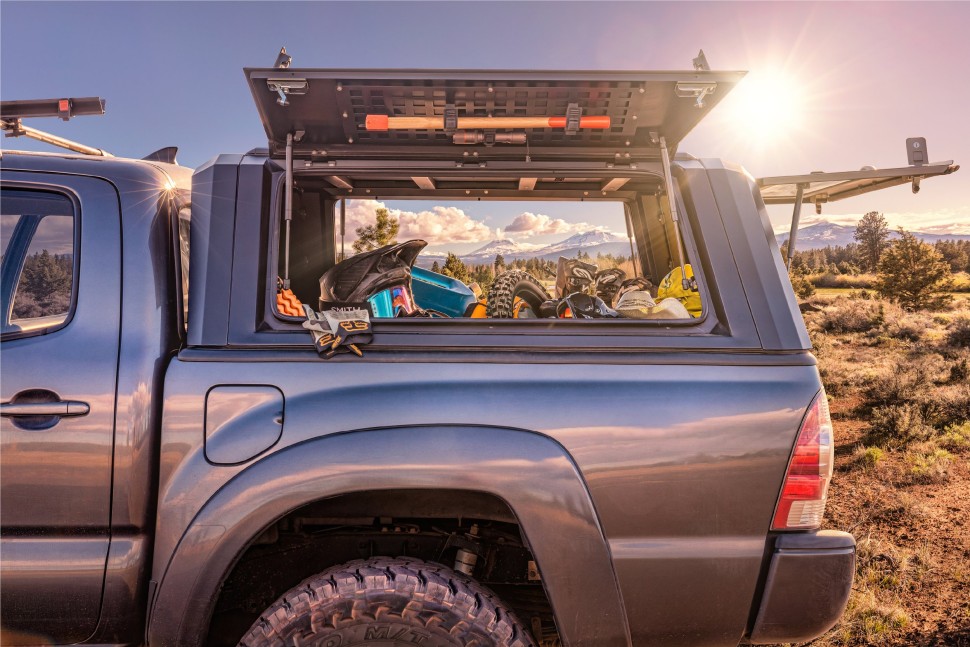 Кунг Chevrolet Silverado/GMC Sierra 1500 5'8" 19-24 SmartCap EVOa Adventure EA0100-MB