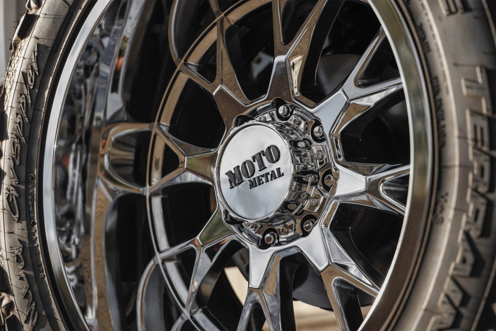 Колесный диск Moto Metal MO806 Chrome 20x9 ET MO80629068200