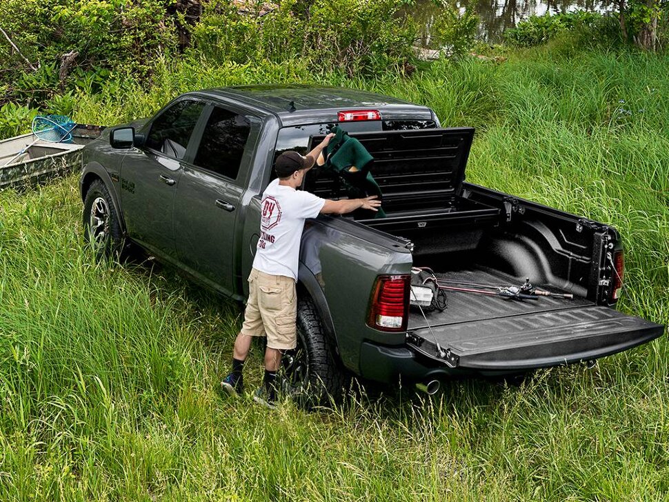 TruXedo 746901 Deuce Soft Folding Tonneau Cover Dodge Ram 1500/2500/3500 09-25 6'4"