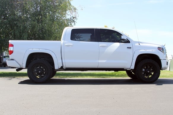 Вихлопна система Cat-Back Toyota Tundra 09-21 Outlaw Series Flowmaster 817692