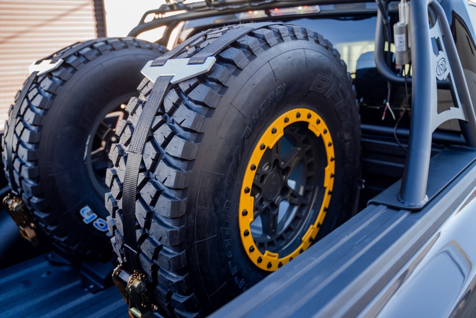 Дуга в кузов Ford F-150 15-25 Addictive Desert Designs C1160030601NA