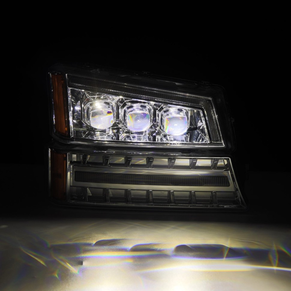 Комплект передних Led фар Chevrolet Silverado 1500/2500/3500 03-06 NOVA-Series AlphaRex 880255