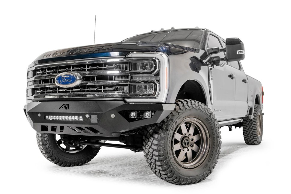Передний бампер Ford F-250/F-350 23-26 Vengeance Fab Fours FS23-V5951-1