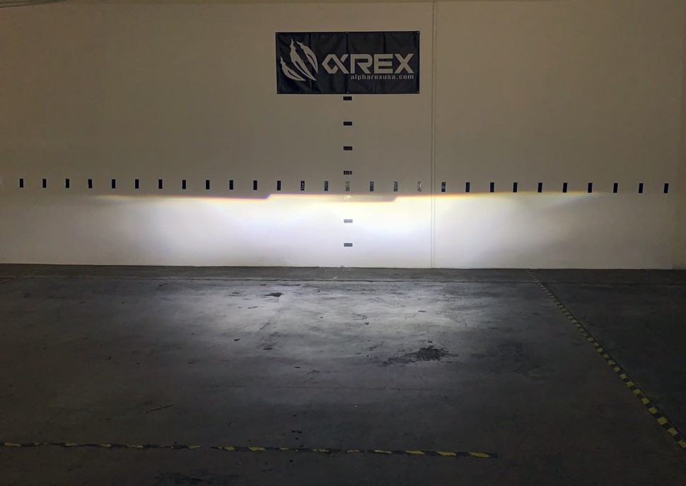 Комплект передних Led фар Chevrolet Silverado 1500/2500/3500 07-14 LUXX-Series AlphaRex 880223