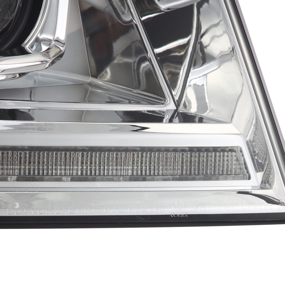 Комплект передних галогеновых фар Ford F-150/Lincoln Mark LT 04-08 PRO-Series AlphaRex 880135