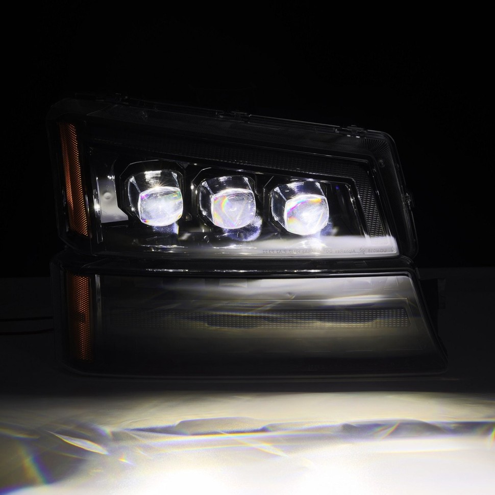 Комплект передних Led фар Chevrolet Silverado 1500/2500/3500 03-06 NOVA-Series AlphaRex 880254