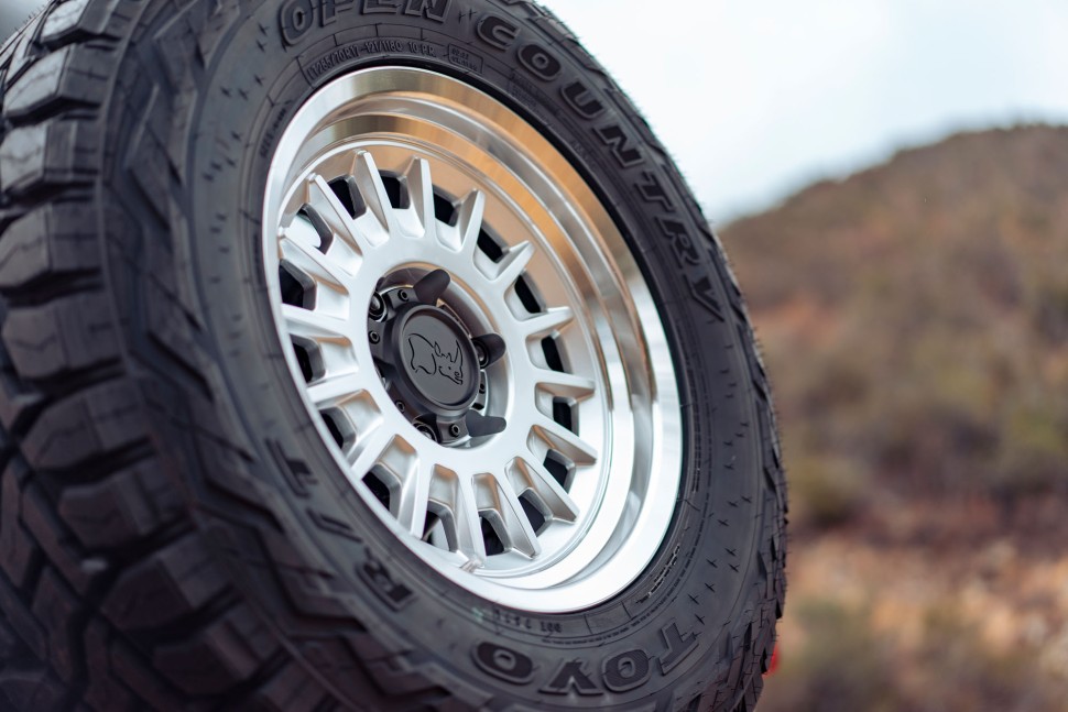 Колісний диск Black Rhino Aliso Matte Black 17x8 ET 1780ALS006140M06