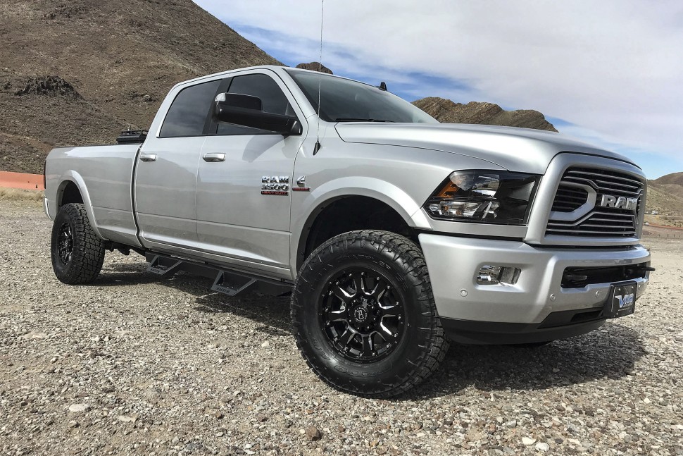 Колесный диск Black Rhino Sierra Gloss Black W/Milled Spokes 20x10 ET-12 2010SRA-26140B12