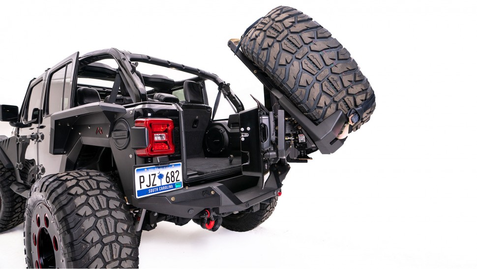 Кронштейн запасного колеса Jeep Wrangler JL 18-22 Fab Fours JL2070-1