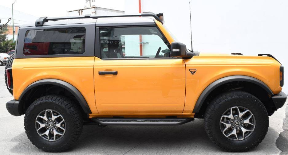 Go Rhino D64131T Dominator Xtreme D6 Step System Ford Bronco 21-23 2 Door