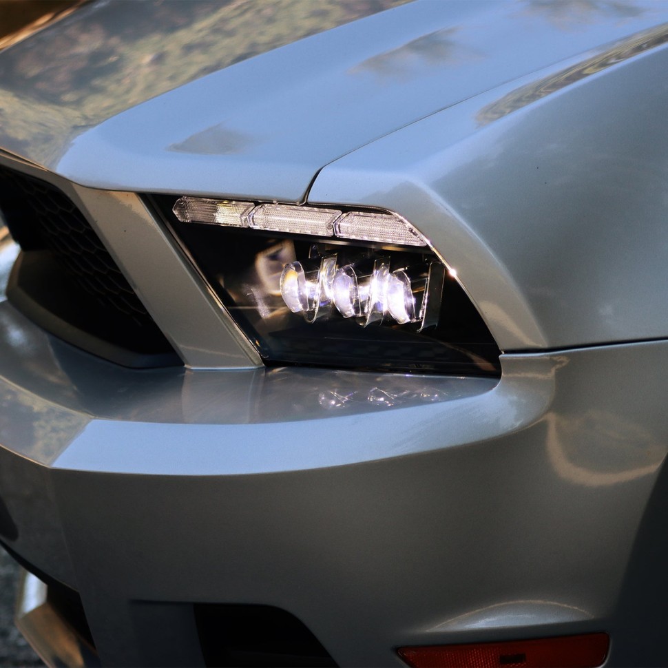 Комплект передних Led фар Ford Mustang 13-14 NOVA-Series AlphaRex 880487