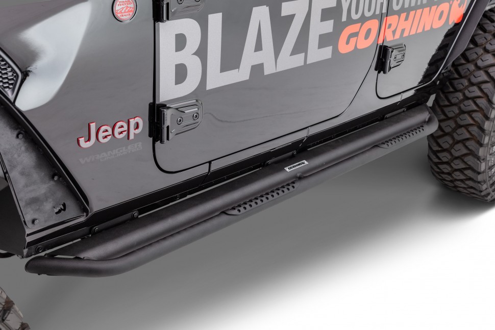 Подножки Ford Bronco 21-23 2 Door Dominator Xtreme DS Go Rhino DS4131T