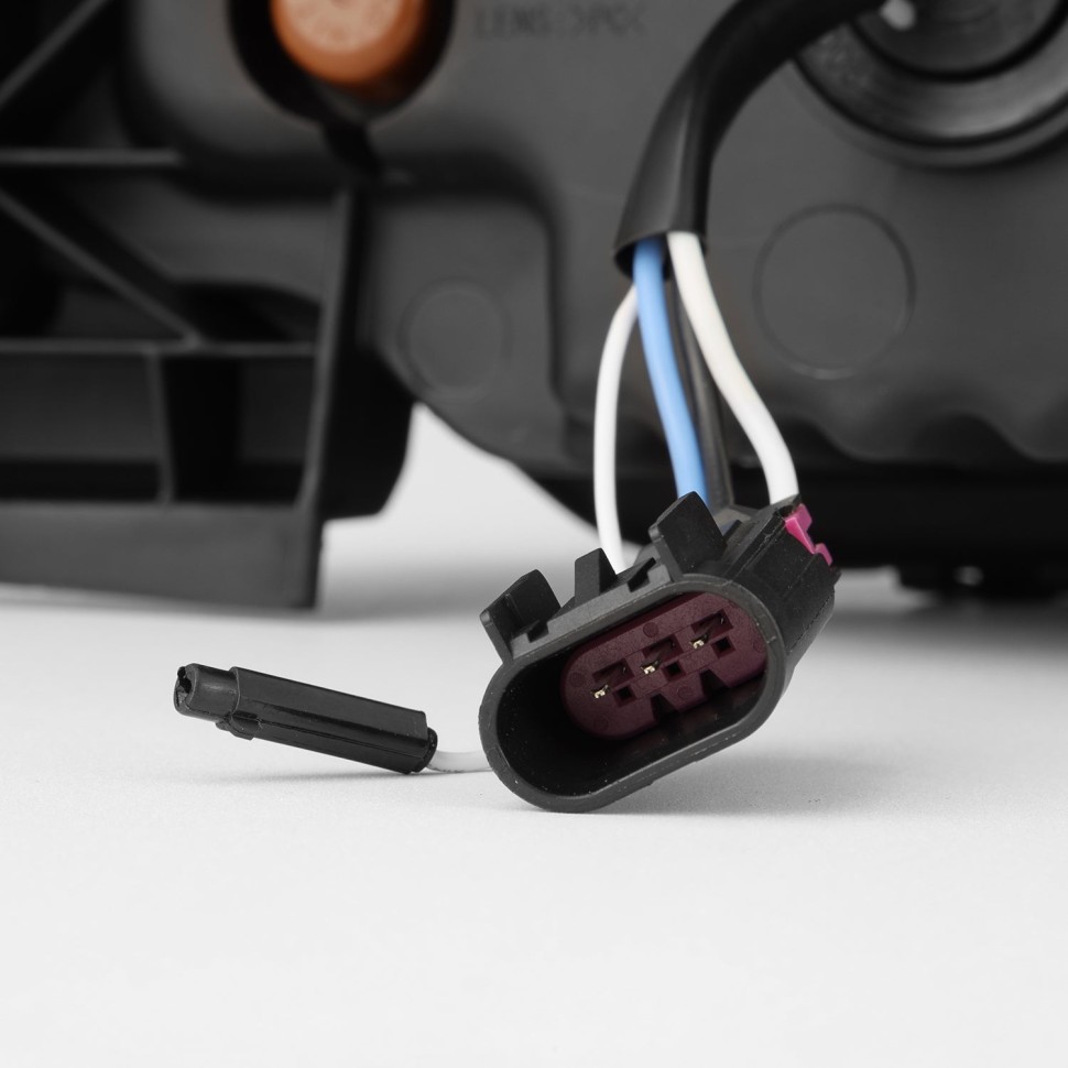 Комплект передних Led фар Ford F-250/F-350/F-450/F-550 17-19 NOVA-Series AlphaRex 880324