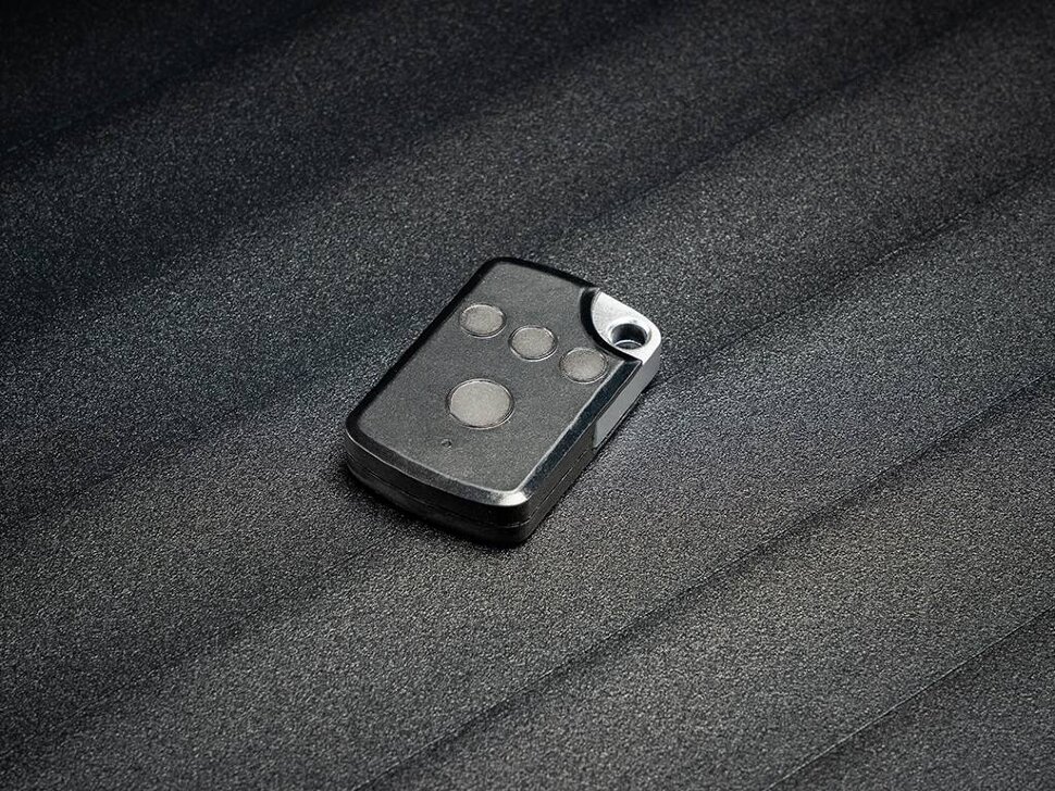 Ролети з електроприводом та T-Slot Рейками Ford Ranger 19-23 5'1" E-Series XT Roll-N-Lock 122E-XT