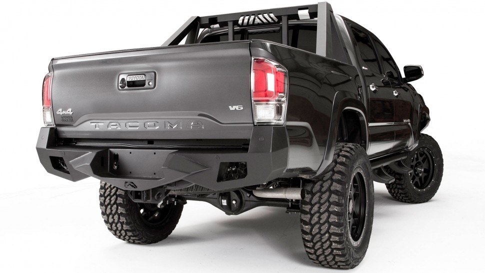 Задний бампер Vengeance Toyota Tacoma 16-22 Fab Fours TT16-E3651-1