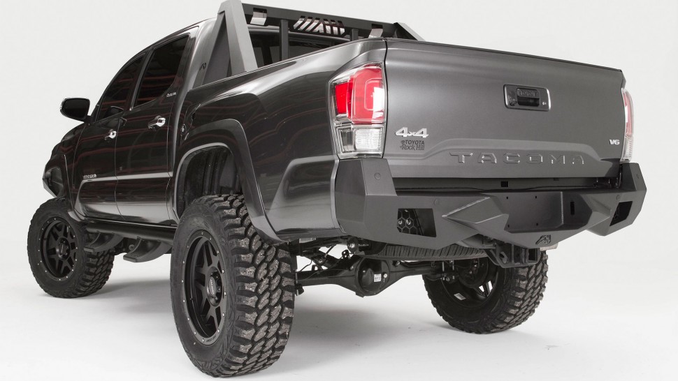 Задний бампер Vengeance Toyota Tacoma 16-22 Fab Fours TT16-E3651-1