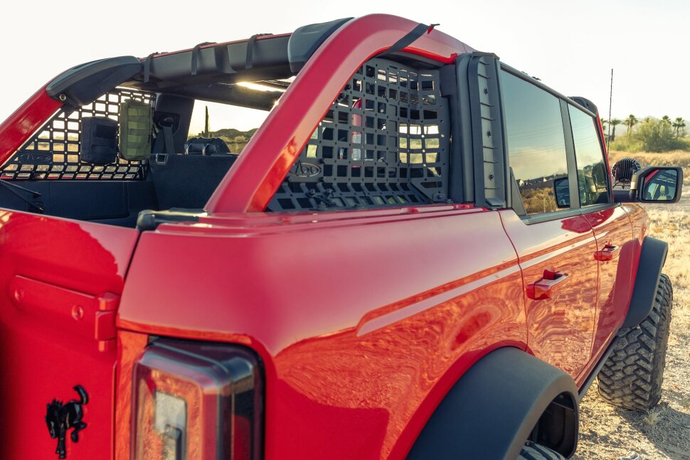 Панелі Molle заднє вікно Ford Bronco 21-25 4 Door Addictive Desert Designs AC2302801NA