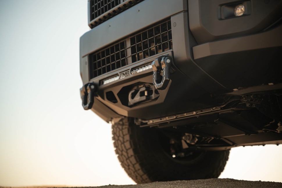 Передний бампер под лебёдку Toyota Land Cruiser 250 24-25 Centric DV8 Offroad FBTL4-01