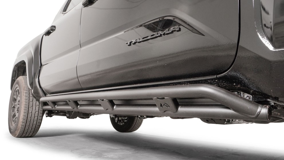 Fab Fours TT24-G6350-1 Rock Sliders Steps Toyota Tacoma 24-26 Double Cab
