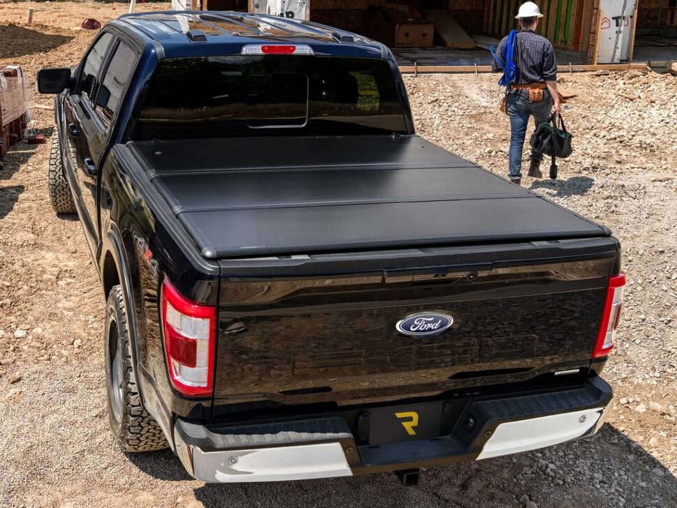 UnderCover TR26021 Triad Hard Folding Tonneau Cover Ford F-250/F-350 17-25 6'9"