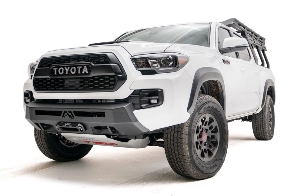 Крепление для лебёдки Toyota Tacoma 16-23 Fab Fours TT16-N3651-1