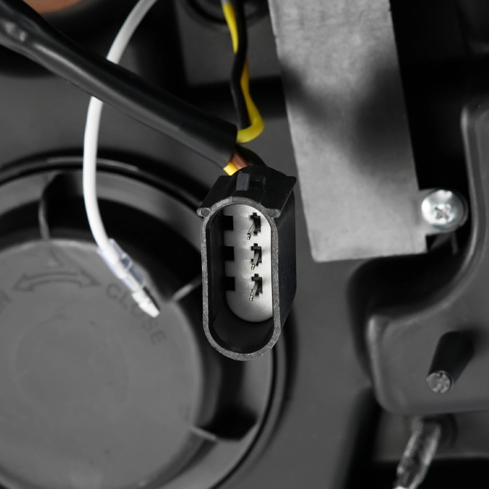 Комплект передних Led фар Ford F-150 21-23 LUXX-Series AlphaRex 880139