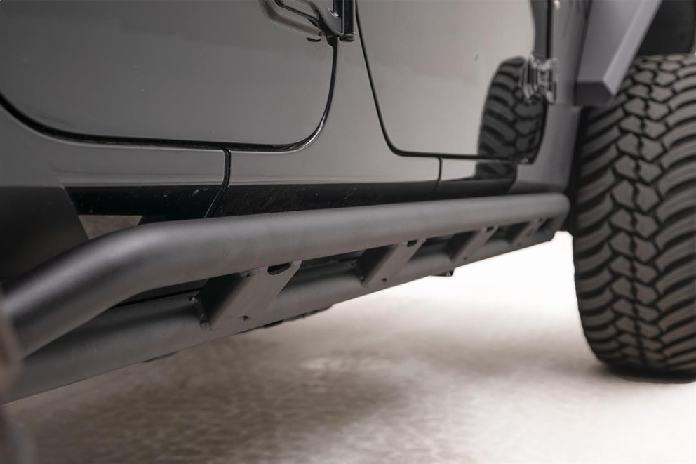 Fab Fours JL18-G1750-1 Rock Sliders Steps Jeep Wrangler JL 18-26 4 Door