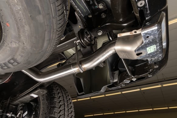 Flowmaster 718207 Flow FX Cat-Back Exhaust System Chevrolet Silverado/GMC Sierra 1500 24-26