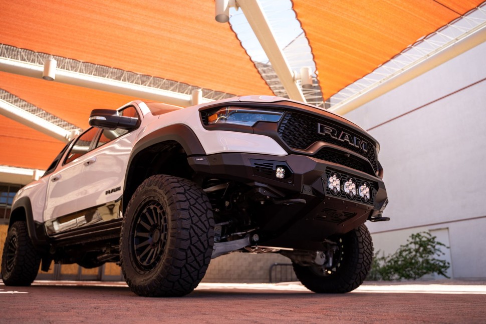 Передний бампер Dodge Ram 1500 TRX 21-24 Addictive Desert Designs F620014100103
