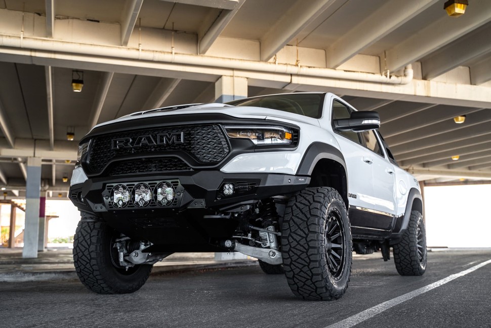 Передний бампер Dodge Ram 1500 TRX 21-24 Addictive Desert Designs F620014100103