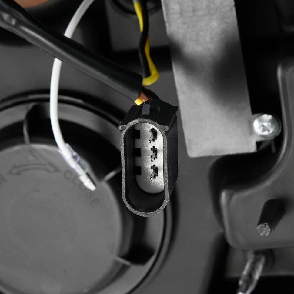 AlphaRex 880169 LUXX-Series Led Projector Headlights Ford F-150 21-23