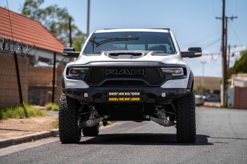 Передний бампер Dodge Ram 1500 TRX 21-24 Addictive Desert Designs F620012140103