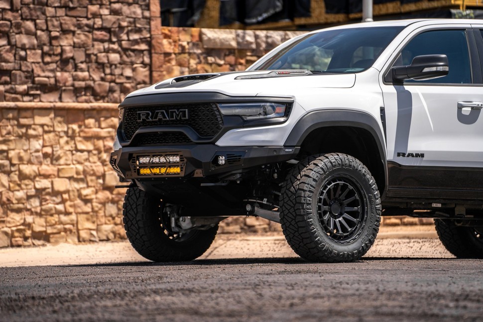 Передний бампер Dodge Ram 1500 TRX 21-24 Addictive Desert Designs F620012140103