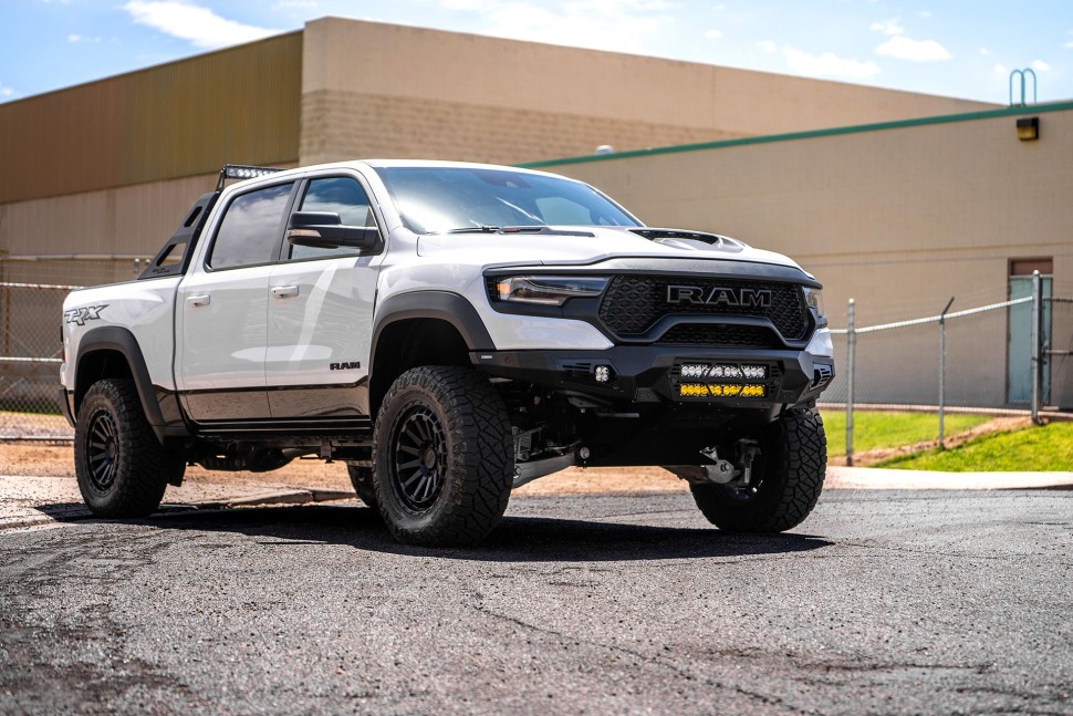 Передний бампер Dodge Ram 1500 TRX 21-24 Addictive Desert Designs F620012140103