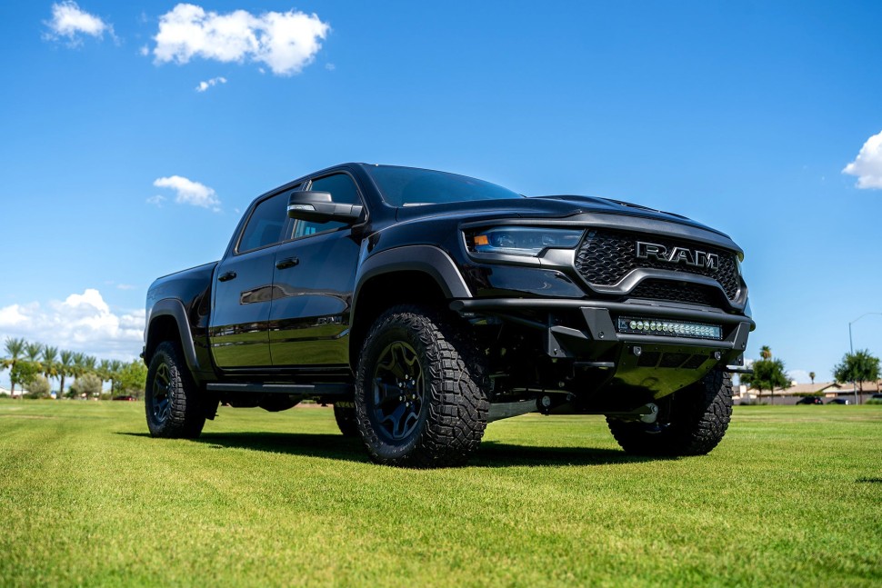 Передний бампер Dodge Ram 1500 TRX 21-24 Addictive Desert Designs F628102160103