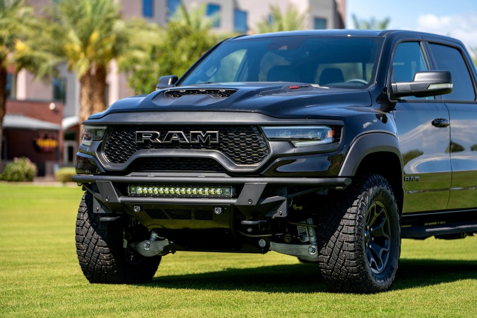 Передний бампер Dodge Ram 1500 TRX 21-24 Addictive Desert Designs F628102160103