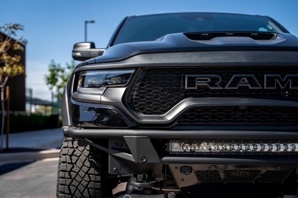 Передний бампер Dodge Ram 1500 TRX 21-24 Addictive Desert Designs F628102160103