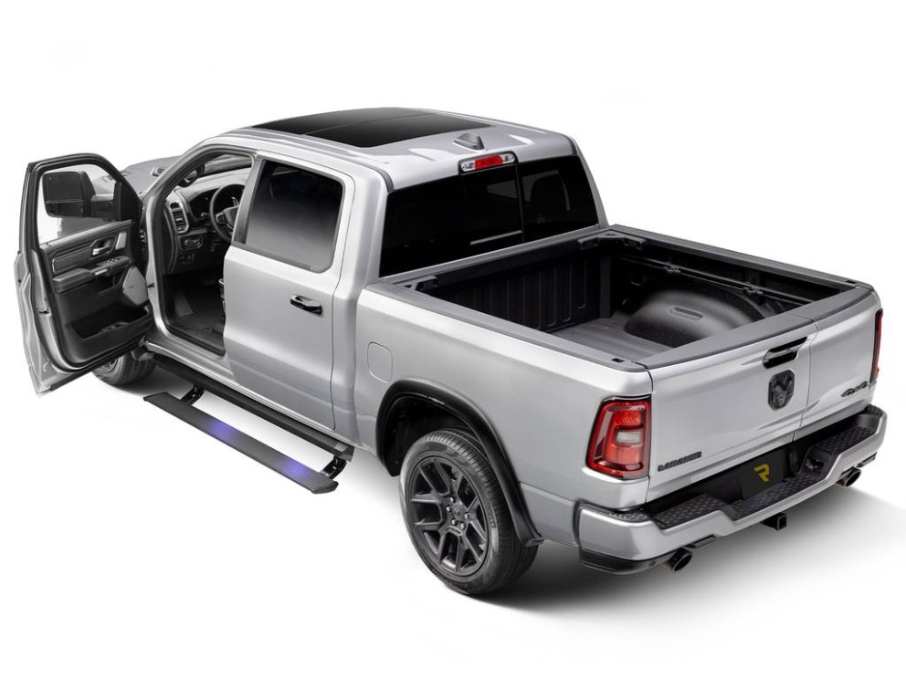 Электрические подножки Chevrolet Silverado/GMC Sierra 1500/2500/3500 20-25 PowerStep XL AMP Research 77255-01A