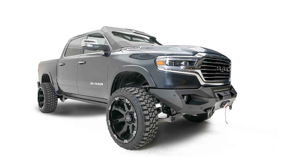 Передний бампер Dodge Ram 1500 19-25 Matrix Fab Fours DR19-X4251-1