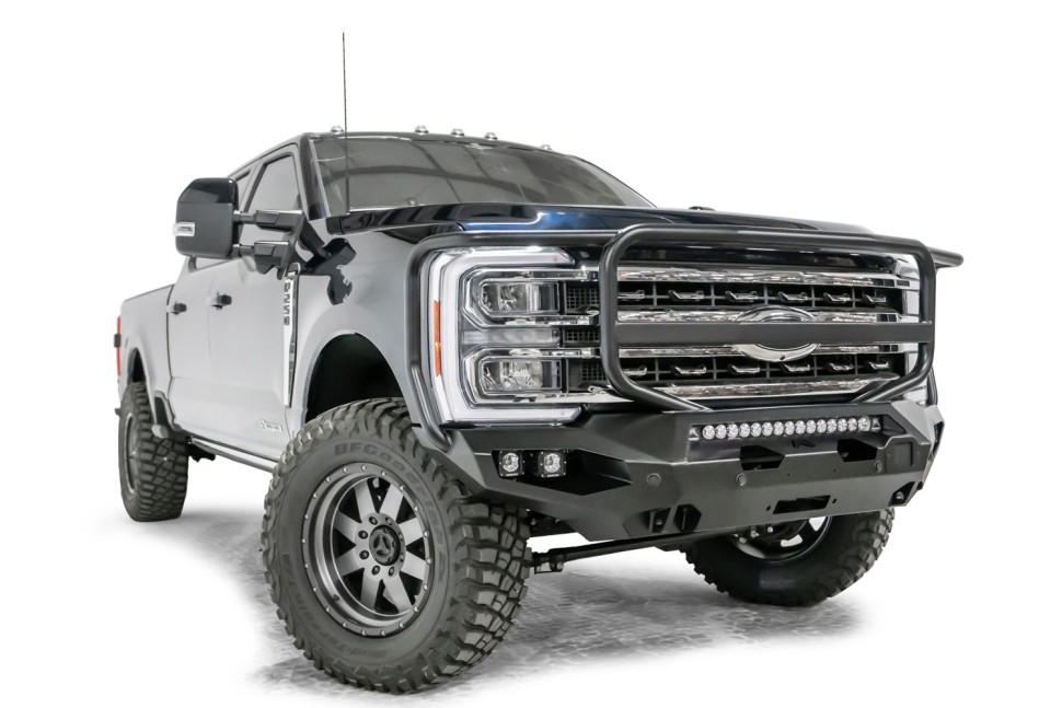 Передний бампер с защитной дугой Ford F-250/F-350 23-26 Matrix Fab Fours FS23-X5950-1